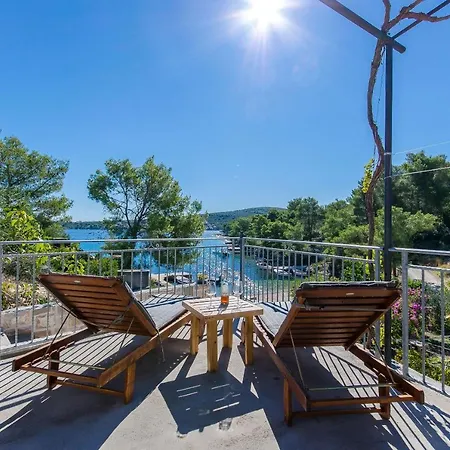 House Isabella Holiday home Necujam