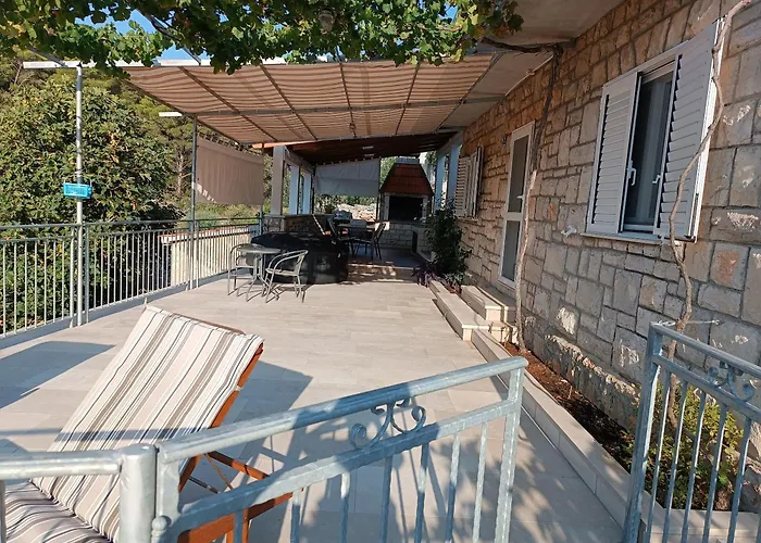 Ferienhaus House Isabella Nečujam