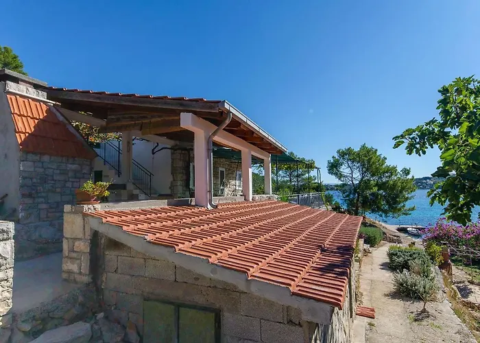 House Isabella Nečujam