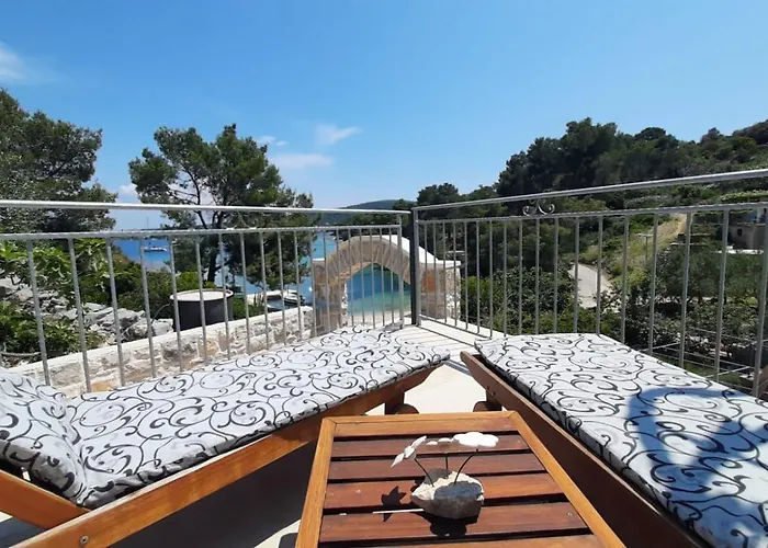 House Isabella Tatil Evi Nečujam