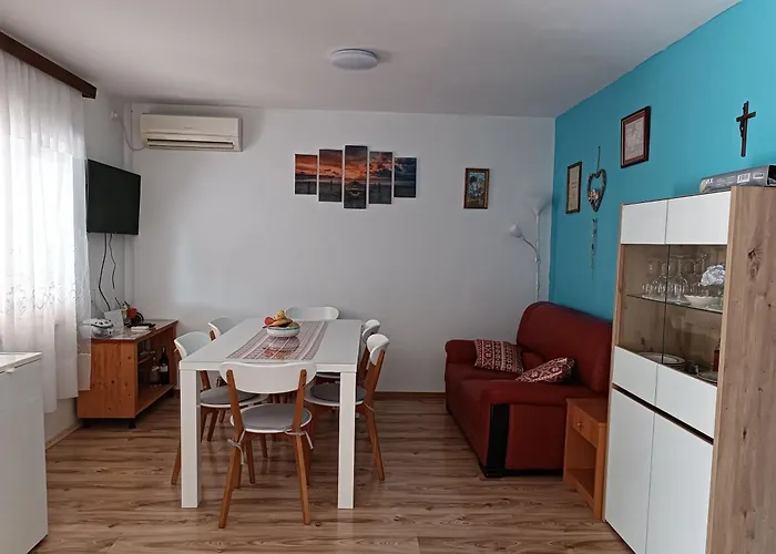 House Isabella Tatil Evi Nečujam